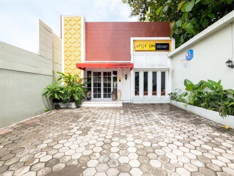Spot On 2419 Rumah Nugraha Hotel Syariah يوغياكارتا المظهر الخارجي الصورة