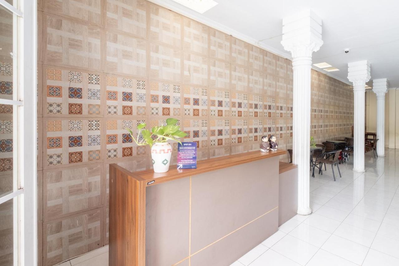 Spot On 2419 Rumah Nugraha Hotel Syariah يوغياكارتا المظهر الخارجي الصورة