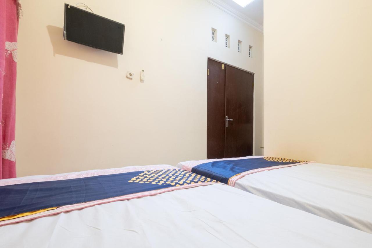 Spot On 2419 Rumah Nugraha Hotel Syariah يوغياكارتا المظهر الخارجي الصورة