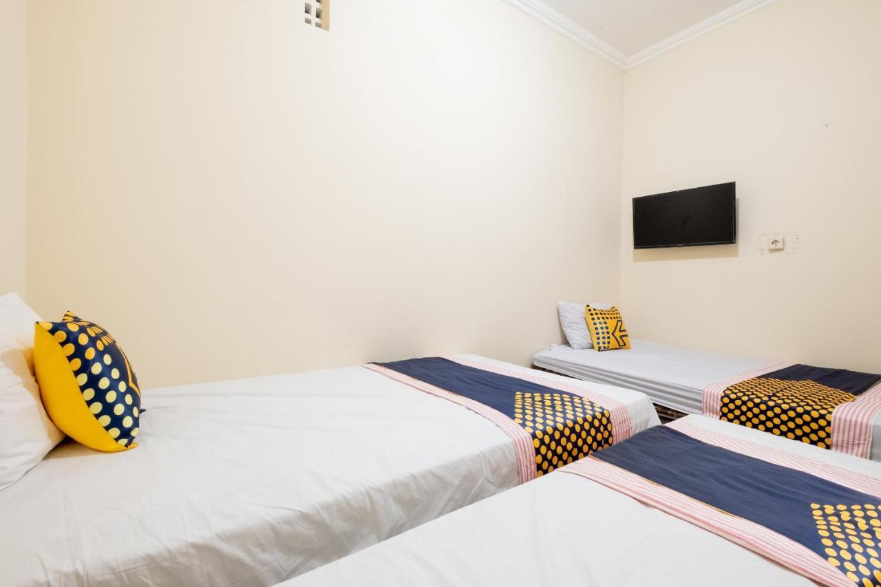 Spot On 2419 Rumah Nugraha Hotel Syariah يوغياكارتا المظهر الخارجي الصورة